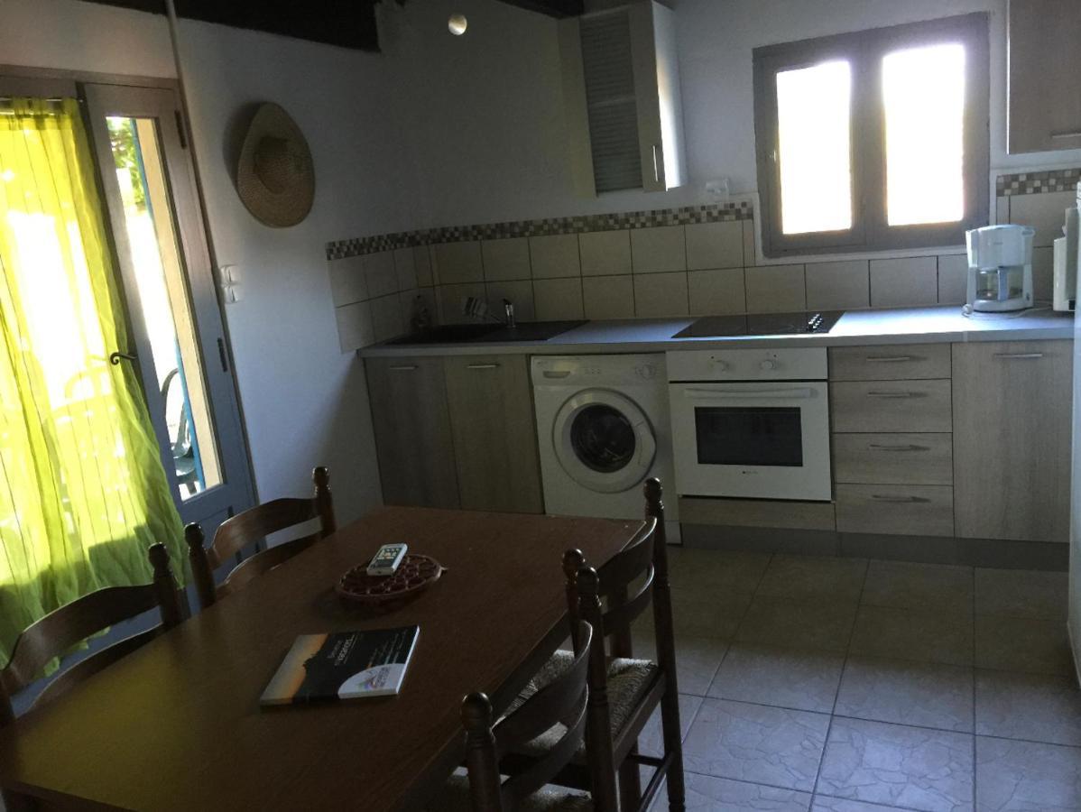 Appartements Bord De Mer - Acces Prive A La Plage Prunete Exterior photo